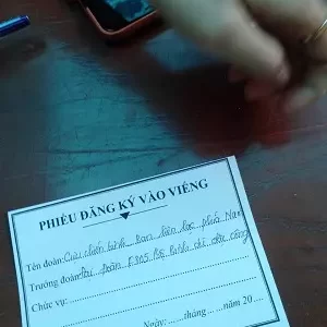 Vòng hoa tang lễ Đống Đa