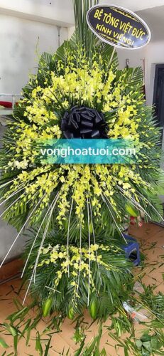 Vòng hoa tang lễ Định Công