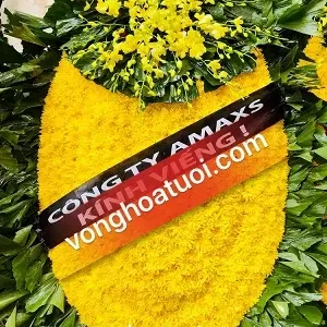 Vòng hoa truyền thống 04