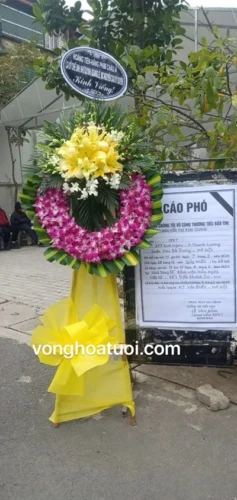 Vòng hoa nhà tang lễ 198 Trần Bình