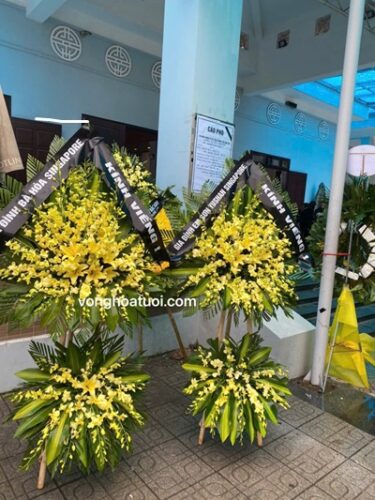 Vòng hoa tang lễ Nam Từ Liêm