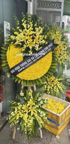 Vòng hoa tang lễ Đống Đa